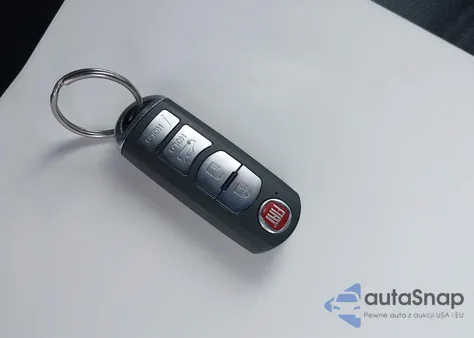 2020 Fiat 124 Spider Lusso z USA, uszkodzony, nr VIN JC1NFAEK7L0145669